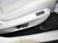 标致408 2014款 1.6T 自动 至尊版