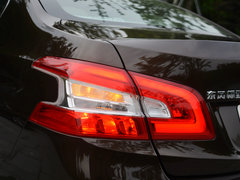 标致408 2014款 1.6T 自动 至尊版