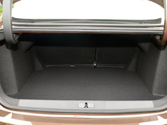 标致408 2014款 1.6T 自动 至尊版
