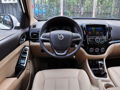 宝骏730 2014款 1.5L 手动 舒适型 7座