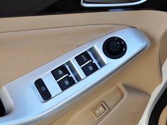 宝骏730 2014款 1.5L 手动 标准型 7座