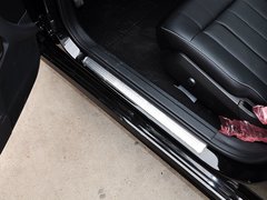 奔驰E级 2015款 E200L 