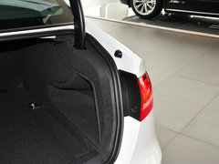奥迪A4L 2015款 45 TFSI quattro 个性运动型