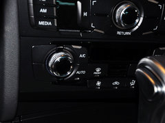 奥迪A4L 2015款 45 TFSI quattro 个性运动型