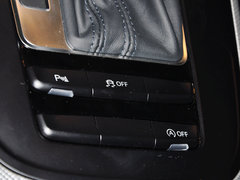 奥迪A4L 2015款 45 TFSI quattro 个性运动型