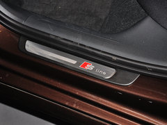 奥迪A4L 2015款 45 TFSI quattro 个性运动型