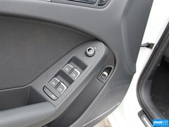奥迪A4L 2015款 45 TFSI quattro 个性运动型