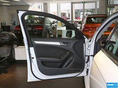 奥迪A4L 2015款 45 TFSI quattro 个性运动型