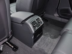 奥迪A4L 2015款 35 TFSI 自动 舒适型