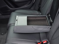 奥迪A4L 2015款 35 TFSI 自动 舒适型