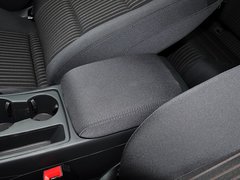 奥迪A4L 2015款 35 TFSI 自动 标准型
