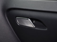 奥迪A4L 2015款 30 TFSI 自动 舒适型