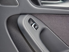 奥迪A4L 2015款 30 TFSI 自动 舒适型