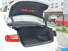 奥迪A4L 2015款 30 TFSI 自动 舒适型
