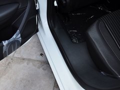标致408 2014款 1.8L 自动 豪华版