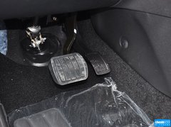 标致408 2014款 1.8L 自动 豪华版