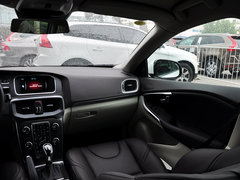 沃尔沃V40 2015款 1.6T 自动 智雅版