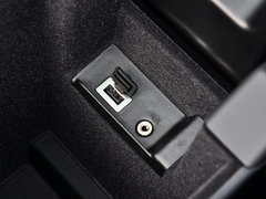 沃尔沃V60 2015款 2.0T 自动 T5 智雅 个性运动版