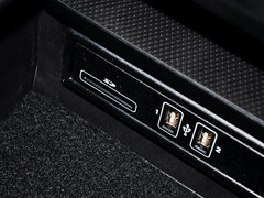 奔驰C级 2015款 C 180 L 运动型