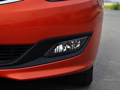 宝骏610 2014款 CROSS 1.5L 自动 豪华型