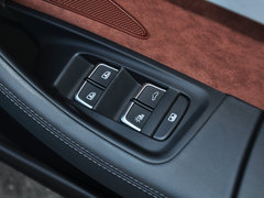 奥迪A8 2014款 60 TFSI quattro豪华型