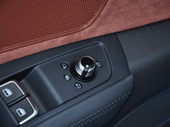 奥迪A8 2014款 60 TFSI quattro豪华型