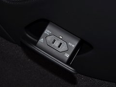 奥迪A8 2014款 50 TFSI quattro豪华型