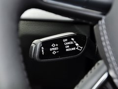 奥迪A8 2014款 45 TFSI quattro豪华型