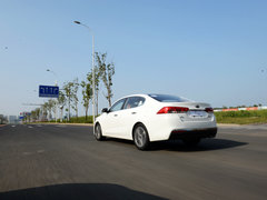 起亚K4 2014款 1.8L 自动 DLX