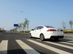 起亚K4 2014款 1.8L 自动 DLX