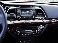 起亚K4 2014款 1.8L 自动 LUX