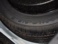 中华V5 2014款 1.5T 自动 四驱尊贵型 5座
