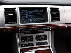 捷豹XF 2015款 2.0T 自动 豪华版