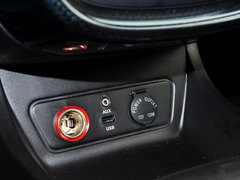 奔腾X80 2015款 1.8T 自动 运动型 5座