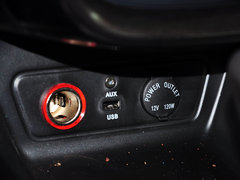 奔腾X80 2015款 2.0L 自动 舒适型 5座