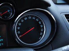 昂科拉 2015款 1.4T 手动 两驱都市进取型 5座