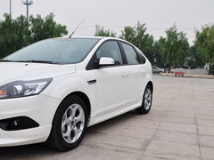 福克斯 2014款 两厢经典 1.8L 自动 酷白典藏版