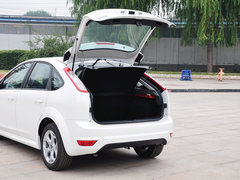福克斯 2014款 两厢经典 1.8L 自动 酷白典藏版