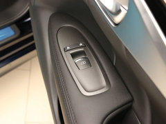 英菲尼迪Q70 2015款 Q70S 基本型