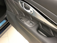 英菲尼迪Q70 2015款 Q70S 基本型