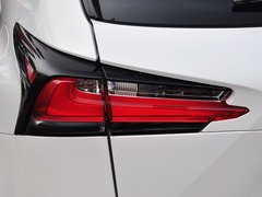 雷克萨斯NX 2015款 300h 锋致版 全驱 5座