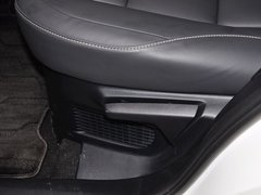 雷克萨斯NX 2015款 300h 锋致版 全驱 5座