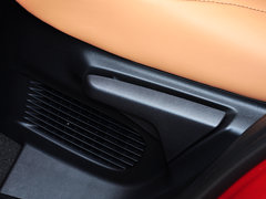 雷克萨斯NX 2015款 300h 锋尚版 前驱 5座