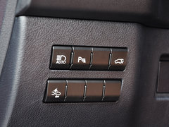 雷克萨斯NX 2015款 300h 锋尚版 前驱 5座