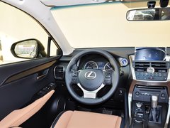 雷克萨斯NX 2015款 300h 锋尚版 前驱 5座