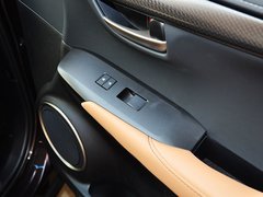 雷克萨斯NX 2015款 300h 锋尚版 前驱 5座