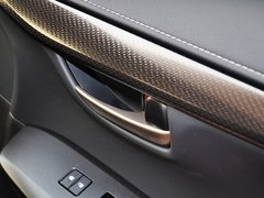 雷克萨斯NX 2015款 300h 锋尚版 前驱 5座
