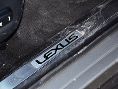 雷克萨斯NX 2015款 200t F SPORT 全驱 5座