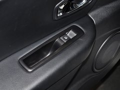 风朗 2015款 2.0L CVT 时尚版