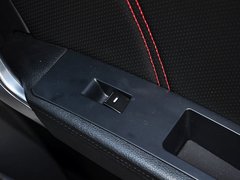 吉利GX7 2015款 运动版 2.0L 自动 尊享型 5座